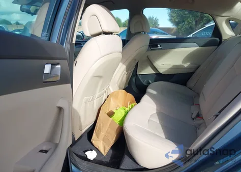 2017 Hyundai Sonata Se z USA, uszkodzony, nr VIN 5NPE24AF6HH469828